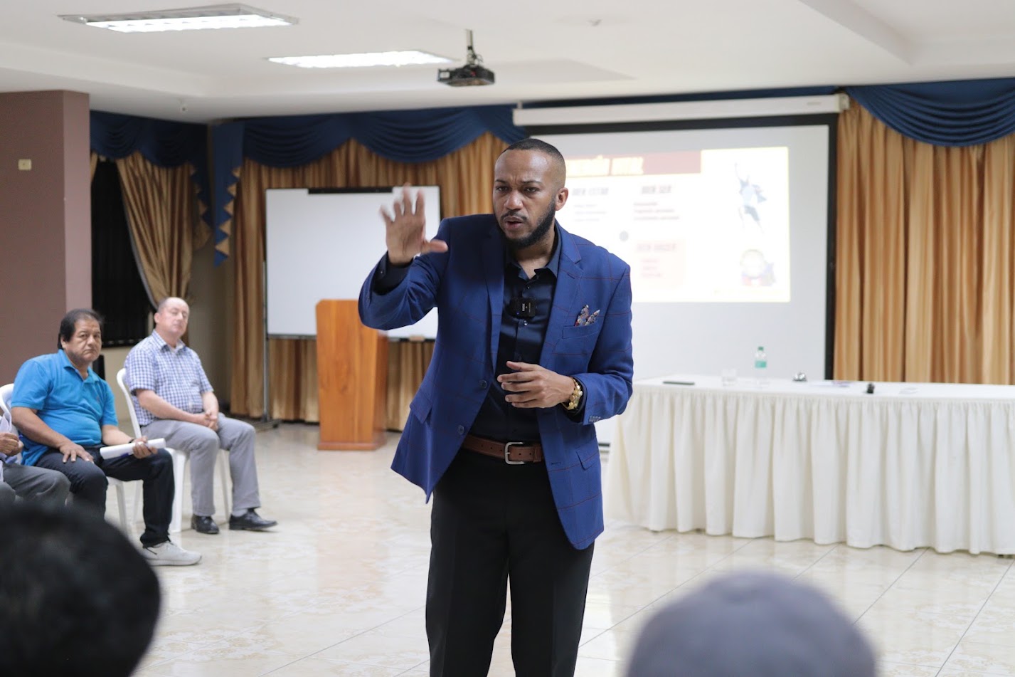 Taller de Liderazgo y Trabajo en Equipo Corporativo